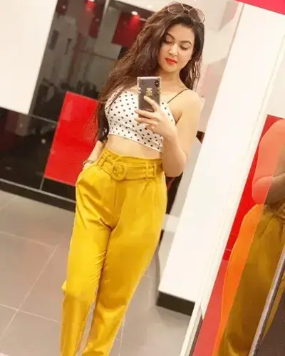 Lumla Escort